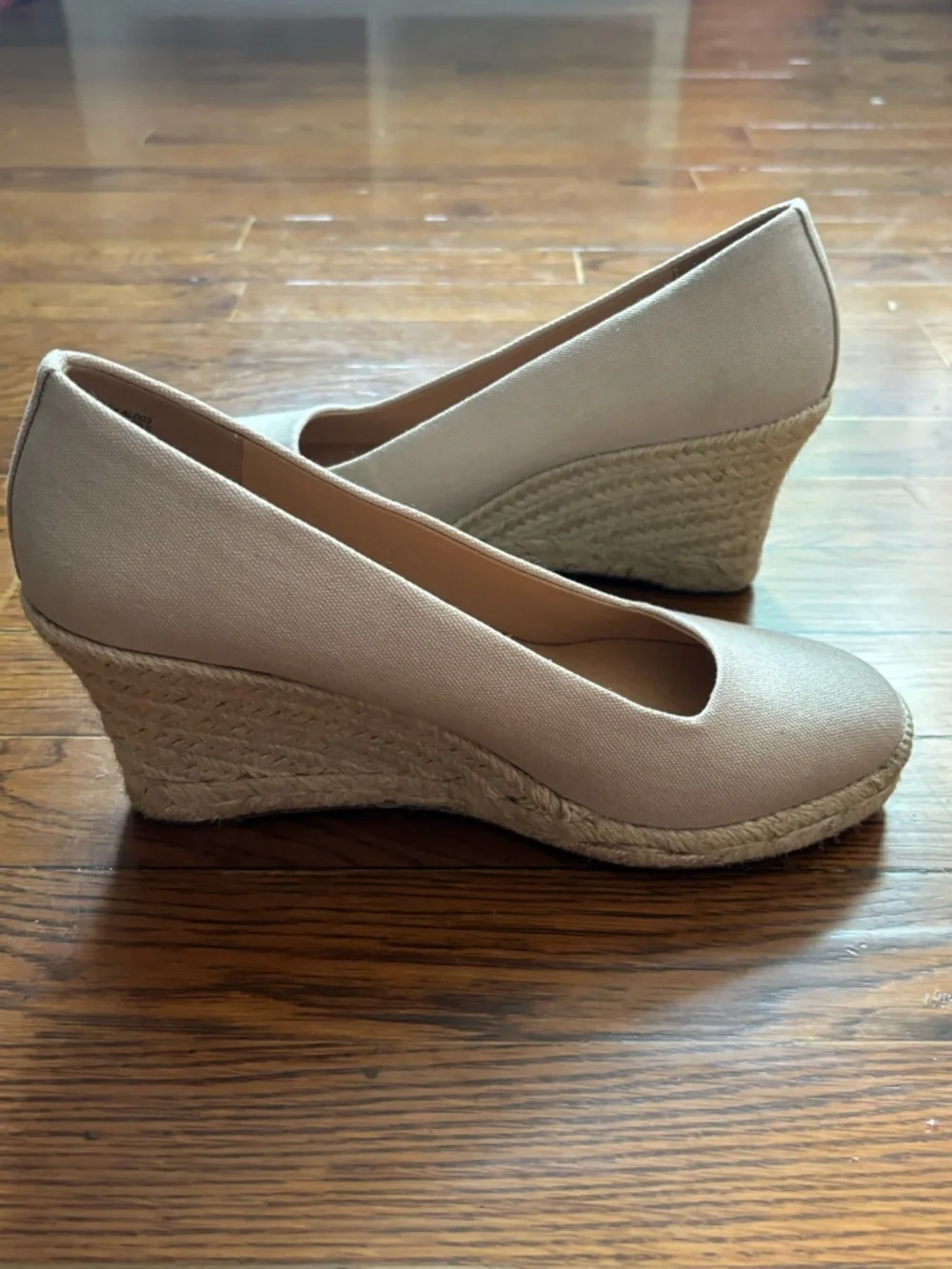 NWOT J. Crew Canvas Espadrille Wedges in Cream. Size 8.